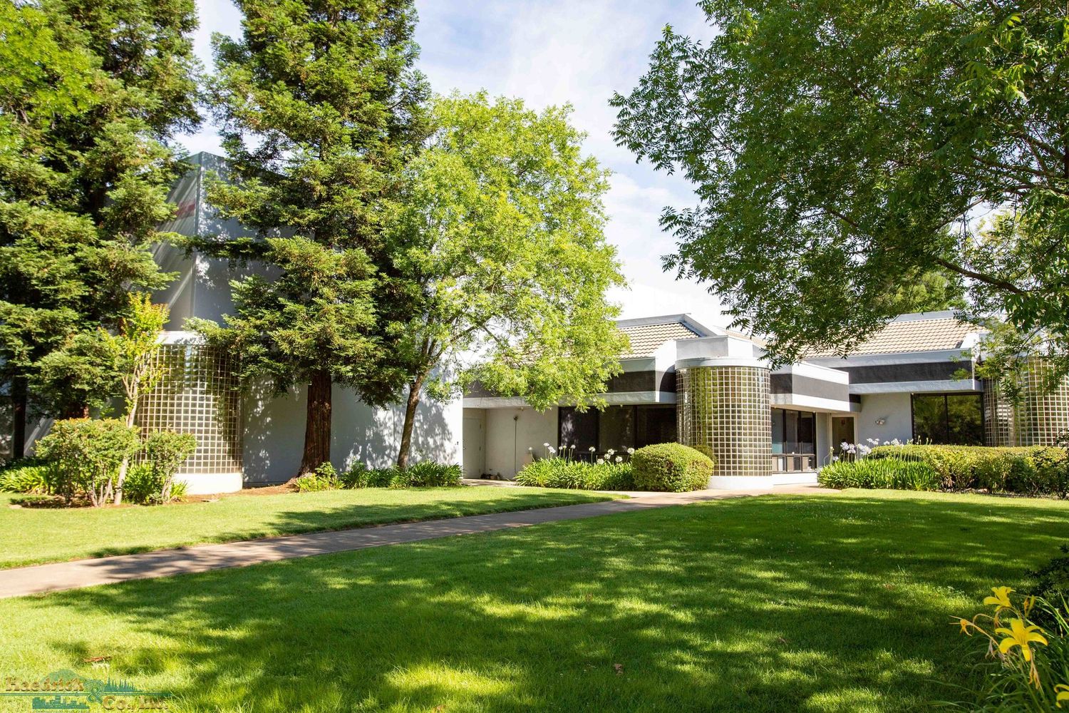 Frozen Gourmet Building: 5800 Airport Rd, Redding, CA 96002